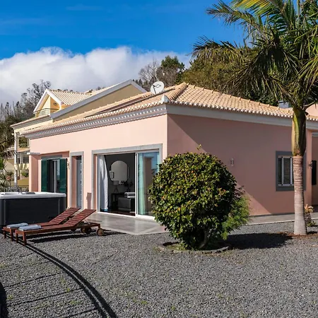 Casa Da Quinta Grande By An Island 別荘 *