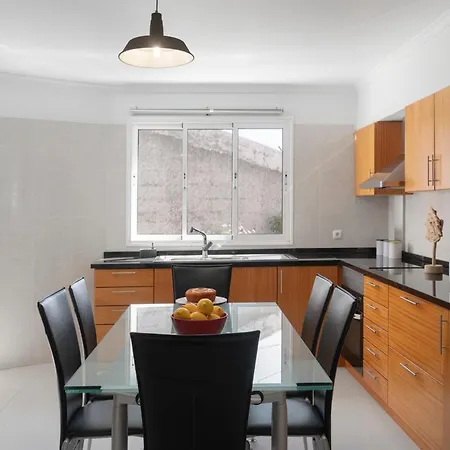 別荘 Casa Da Quinta Grande By An Island *