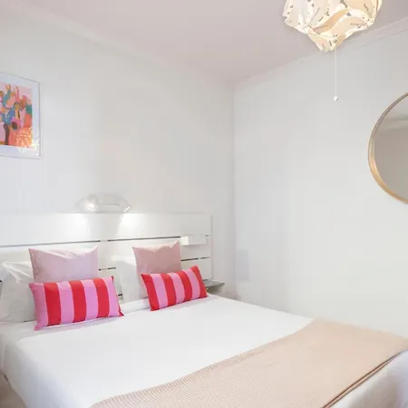 Casa Da Quinta Grande By An Island