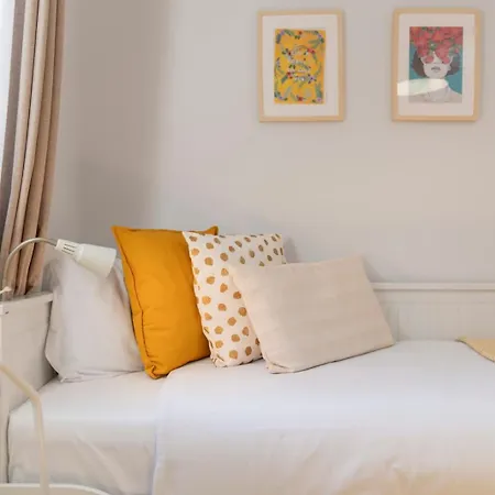 Casa Da Quinta Grande By An Island *