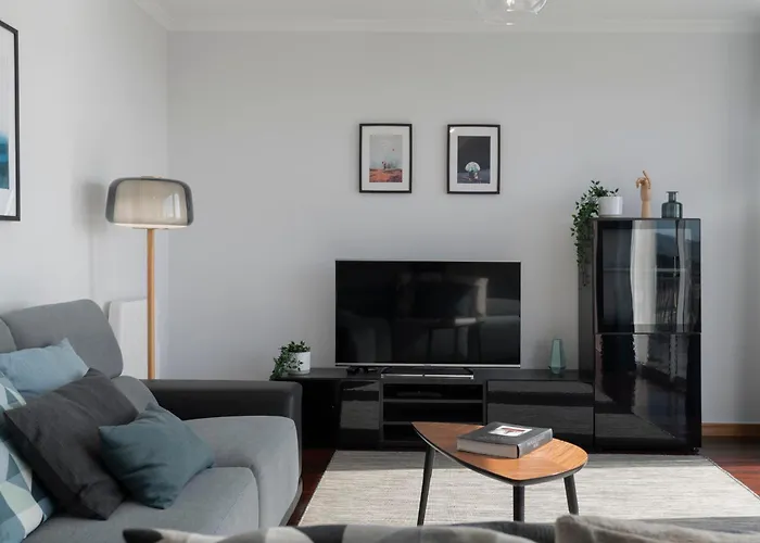 Casa Da Quinta Grande By An Island *