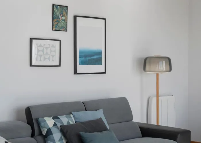 Casa Da Quinta Grande By An Island