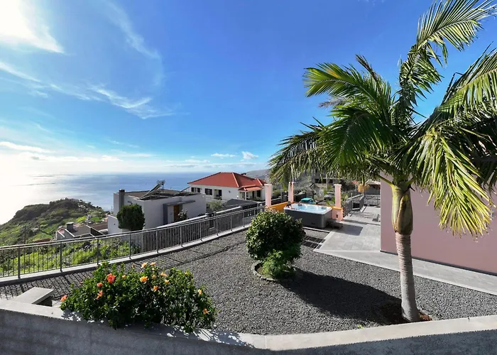 Casa Da Quinta Grande By An Island Hébergement de vacances